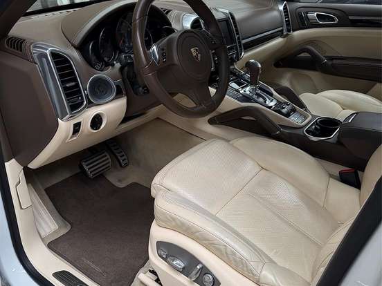 PORSCHE-CAYENNE-4.8 S 4X4 V8 32V GASOLINA 4P TIPTRONIC PORSCHE-CAYENNE-2013