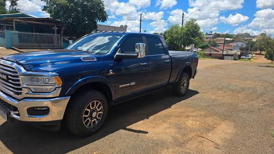 RAM 3500 6.7 I6 TURBO DIESEL LIMITED LONGHORN CD 4X4  AUTOMÁTICO