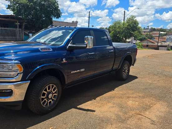 RAM-3500-6.7 I6 TURBO DIESEL LIMITED LONGHORN CD 4X4 AUTOMÁTICO RAM-3500-2022