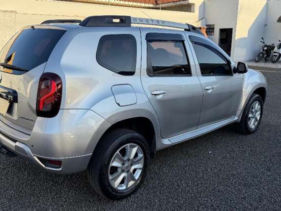 RENAULT-DUSTER-2016