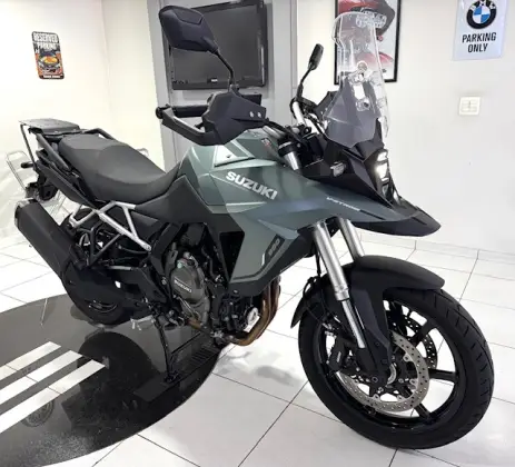 SUZUKI V-STROM 800 SUZUKI V-STROM 800