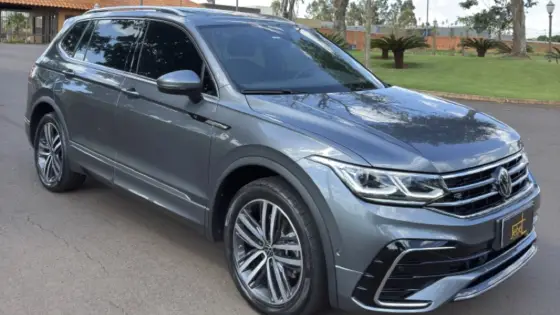VOLKSWAGEN TIGUAN 2.0 300 TSI GASOLINA ALLSPACE R-LINE AUTOMÁTICO