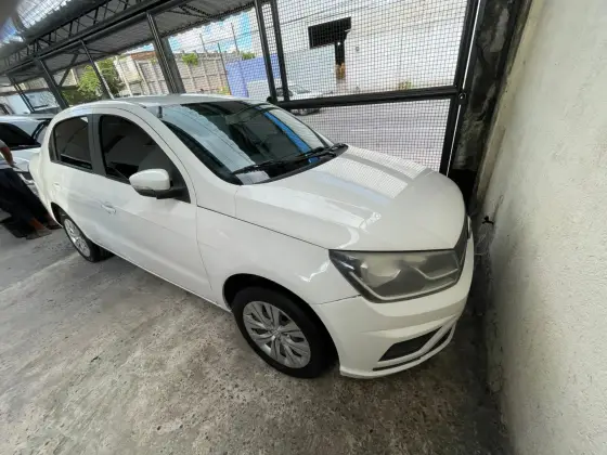 VOLKSWAGEN VOYAGE 1.6 MSI TOTALFLEX 4P MANUAL VOLKSWAGEN VOYAGE 1.6 MSI TOTALFLEX 4P MANUAL