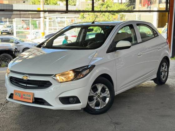 Chevrolet Onix do ano 2020 1.0 mpfi joy 8v flex 4p manual: Carros