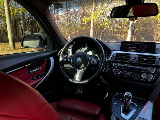 BMW-328i-2018