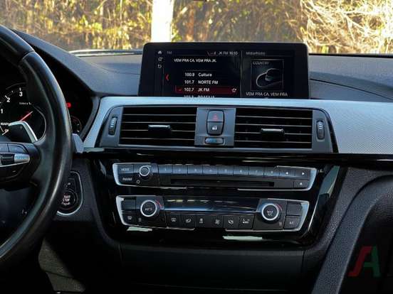 BMW-328i-2018