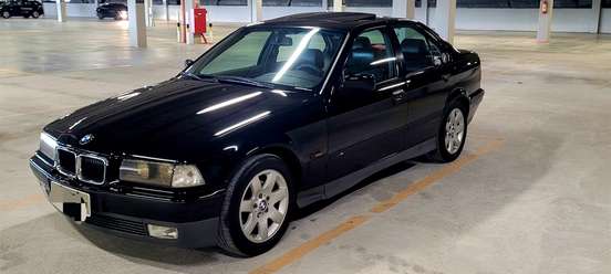 BMW-325i-1995
