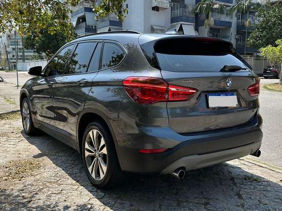 BMW-X1-2.0 16V TURBO ACTIVEFLEX SDRIVE20I X-LINE 4P AUTOMÁTICO BMW-X1-2017