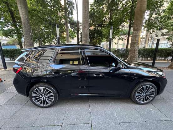 BMW-X1-2024