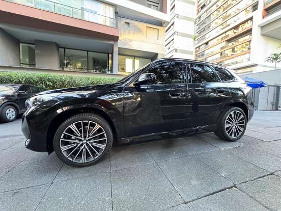 BMW-X1-2024