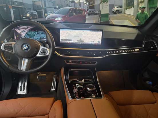 BMW-X5-3.0 I6 TURBO HÍBRIDO XDRIVE50E M SPORT AUTOMÁTICO BMW-X5-2023