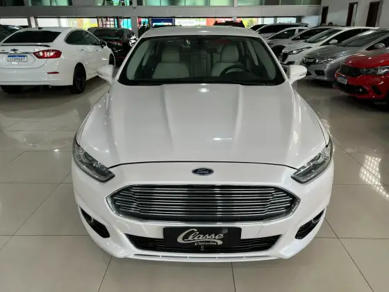 FORD FUSION 2.0 TITANIUM FWD 16V GASOLINA 4P AUTOMÁTICO FORD FUSION 2.0 TITANIUM FWD 16V GASOLINA 4P AUTOMÁTICO