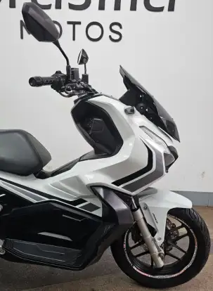 HONDA-ADV-2022
