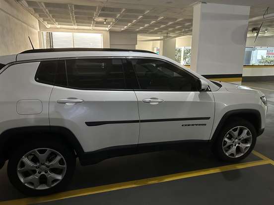 JEEP-COMPASS-2.0 16V DIESEL LONGITUDE 4X4 AUTOMÁTICO JEEP-COMPASS-2021