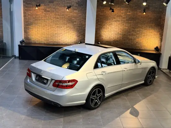 MERCEDES-BENZ-E 250-2012