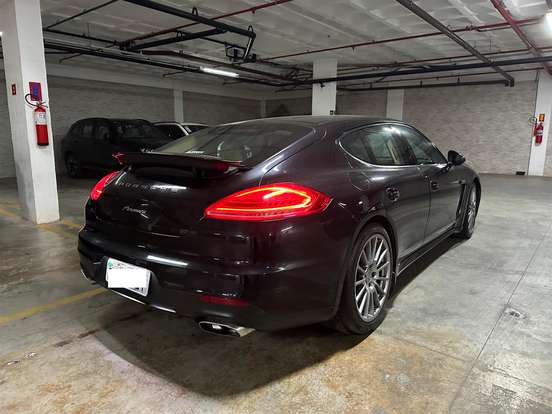 PORSCHE-PANAMERA-2013