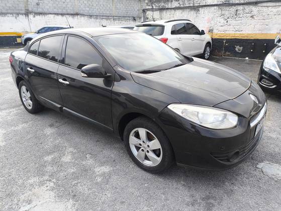 RENAULT FLUENCE 2.0 DYNAMIQUE 16V FLEX 4P AUTOMÁTICO