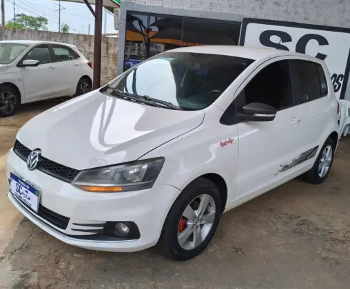 VOLKSWAGEN FOX 1.6 MI ROCK IN RIO 8V FLEX 4P MANUAL VOLKSWAGEN FOX 1.6 MI ROCK IN RIO 8V FLEX 4P MANUAL