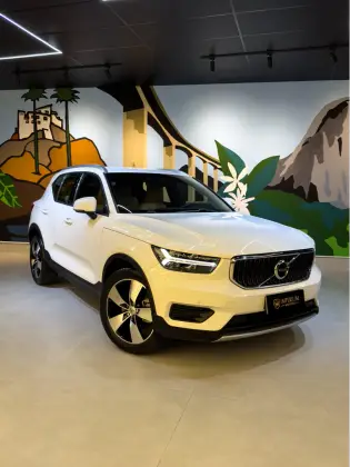 VOLVO XC40 2.0 T5 GASOLINA MOMENTUM AWD GEARTRONIC VOLVO XC40 2.0 T5 GASOLINA MOMENTUM AWD GEARTRONIC