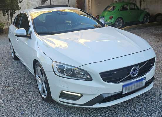 VOLVO-S60-2.0 T6 R-DESIGN GASOLINA 4P AUTOMÁTICO VOLVO-S60-2016