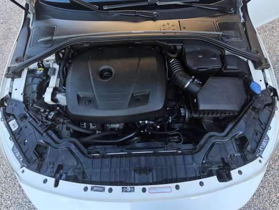 VOLVO-S60-2016