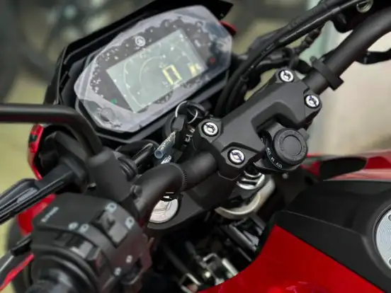 YAMAHA-FZ25 FAZER CONNECTED ABS YAMAHA-FZ25 FAZER CONNECTED ABS-2025