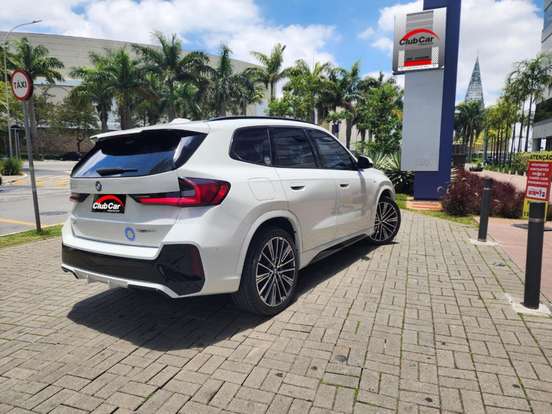 BMW-X1-2023