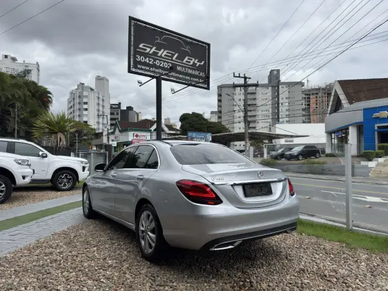 MERCEDES-BENZ C 180 1.6 CGI GASOLINA AVANTGARDE 9G-TRONIC
