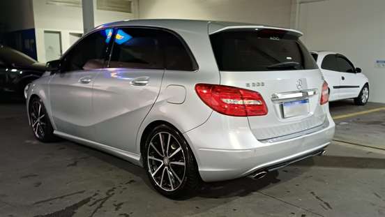 MERCEDES-BENZ-B 200-2012