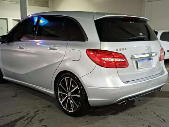 MERCEDES-BENZ-B 200-1.6 SPORT TURBO GASOLINA 4P AUTOMÁTICO MERCEDES-BENZ-B 200-2012