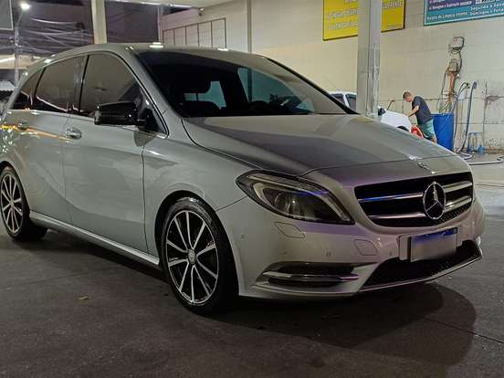MERCEDES-BENZ-B 200-1.6 SPORT TURBO GASOLINA 4P AUTOMÁTICO MERCEDES-BENZ-B 200-2012