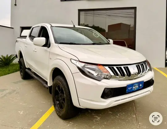 MITSUBISHI L200 TRITON 2.4 16V TURBO DIESEL SPORT GLS CD 4P 4X4 AUTOMÁTICO