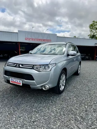MITSUBISHI OUTLANDER 2.0 16V GASOLINA 4P AUTOMÁTICO MITSUBISHI OUTLANDER 2.0 16V GASOLINA 4P AUTOMÁTICO