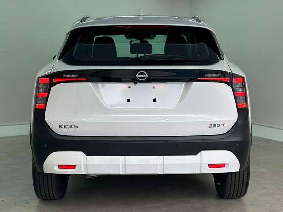 NISSAN-KICKS-2025