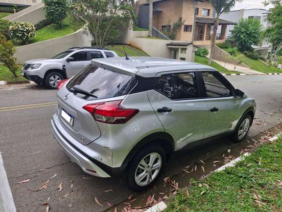 NISSAN-KICKS-2022