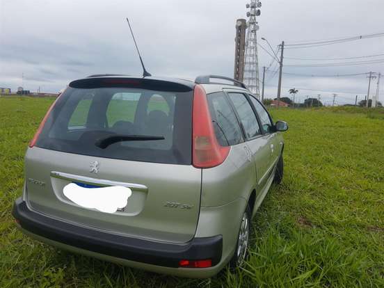 PEUGEOT-207-2010