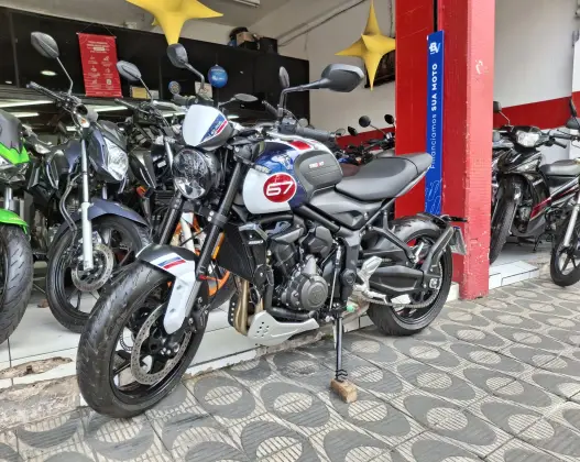 TRIUMPH TRIDENT 660 TRIPLE TRIBUTE EDITION 