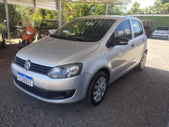 VOLKSWAGEN FOX 1.6 MI 8V FLEX 4P AUTOMATIZADO VOLKSWAGEN FOX 1.6 MI 8V FLEX 4P AUTOMATIZADO