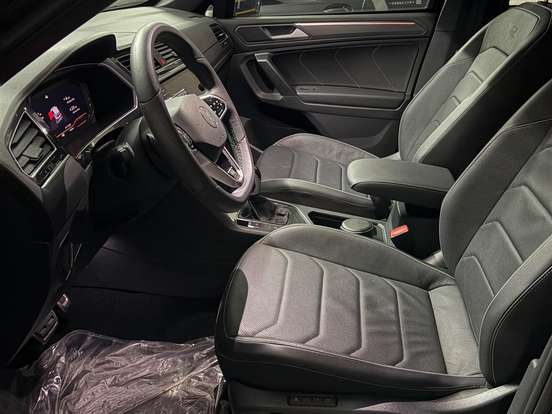 VOLKSWAGEN-TIGUAN-2.0 300 TSI GASOLINA ALLSPACE R-LINE AUTOMÁTICO VOLKSWAGEN-TIGUAN-2024