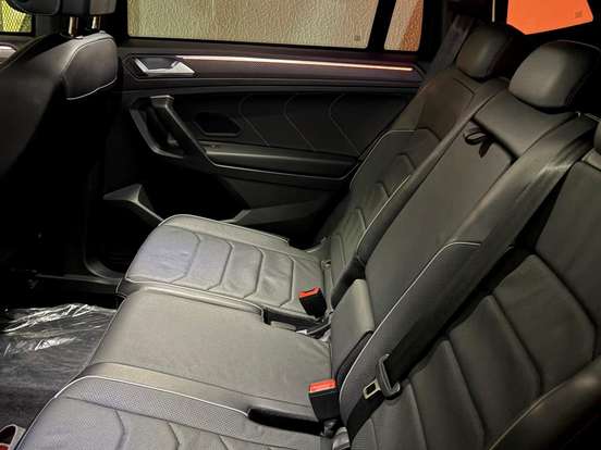 VOLKSWAGEN-TIGUAN-2.0 300 TSI GASOLINA ALLSPACE R-LINE AUTOMÁTICO VOLKSWAGEN-TIGUAN-2024