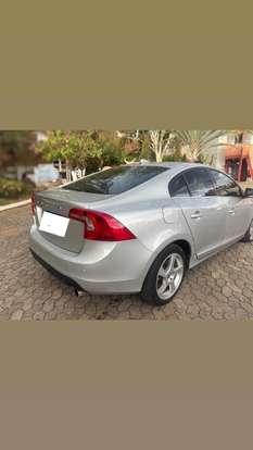 VOLVO-S60-2011