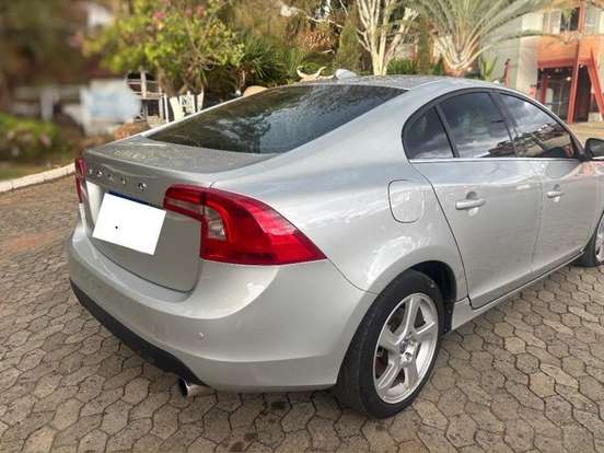 VOLVO-S60-1.6 T4 FWD GASOLINA 4P AUTOMÁTICO VOLVO-S60-2011