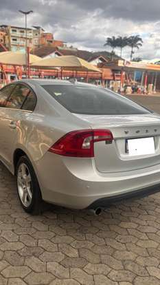 VOLVO-S60-2011