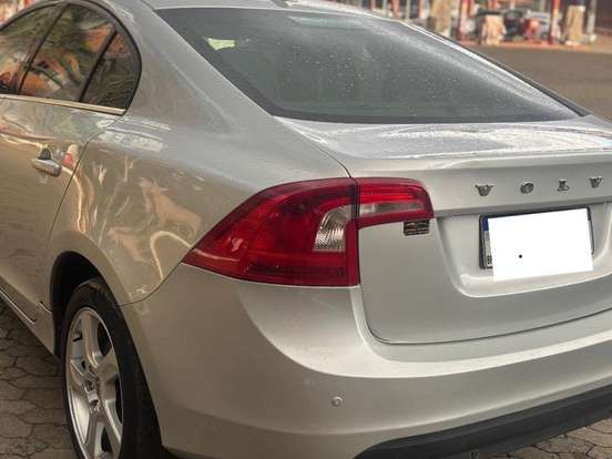 VOLVO-S60-1.6 T4 FWD GASOLINA 4P AUTOMÁTICO VOLVO-S60-2011