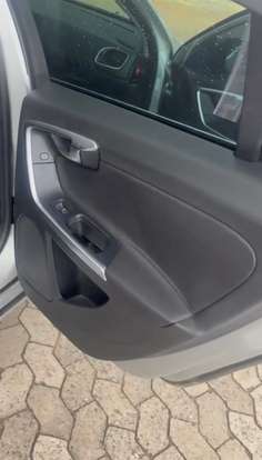 VOLVO-S60-2011