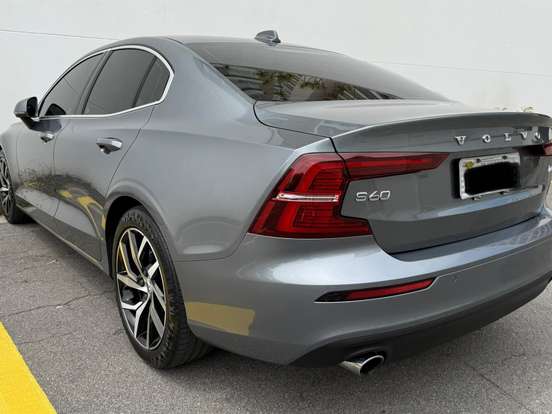 VOLVO-S60-2.0 T4 MOMENTUM GASOLINA 4P AUTOMÁTICO VOLVO-S60-2019