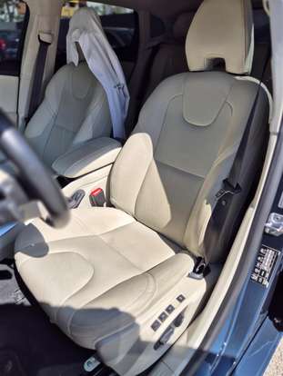 VOLVO-V40-2.0 T4 MOMENTUM GASOLINA 4P AUTOMÁTICO VOLVO-V40-2018