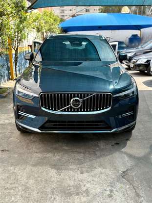 VOLVO-XC60-2022