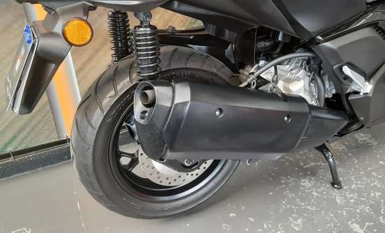 YAMAHA-XMAX 250 CONNECTED ABS-2025