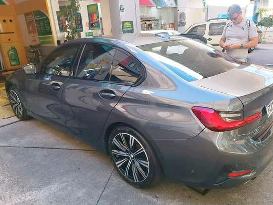 BMW-320i-2.0 16V TURBO GASOLINA SPORT GP AUTOMÁTICO BMW-320i-2020